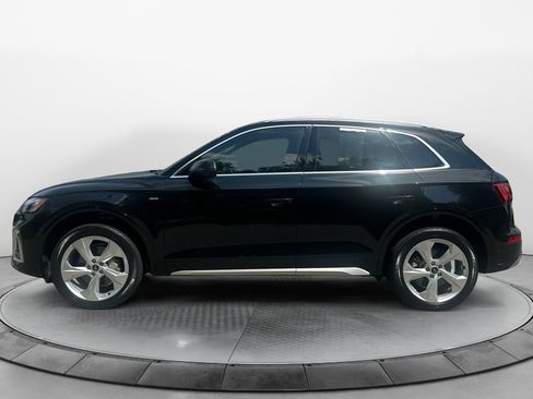 Certified 2024 Audi Q5 2.0T Prestige w/ Prestige Package AWD/4WD image 4