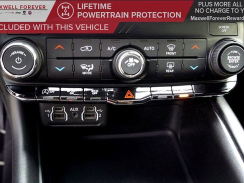 Used 2021 Dodge Durango SXT image 14