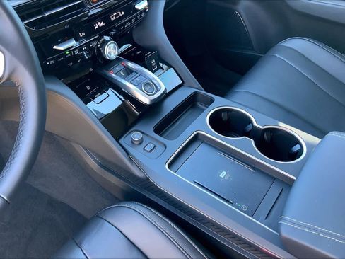 Used 2025 Acura MDX SH-AWD w/ Technology Package image 14