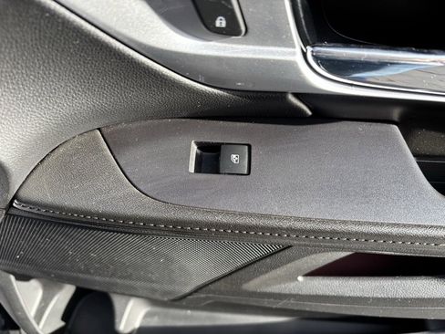 Used 2017 GMC Terrain SLE image 28