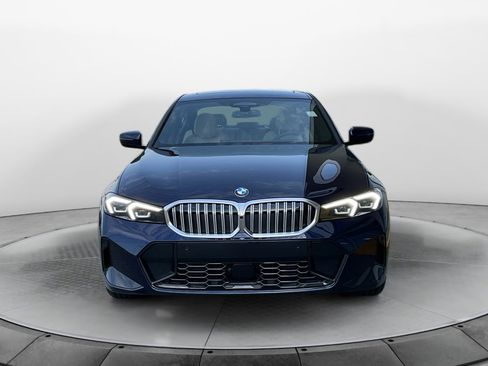 New 2026 BMW 330i Sedan w/ M Sport Package image 2