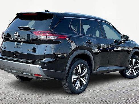 Used 2024 Nissan Rogue SL AWD/4WD image 6