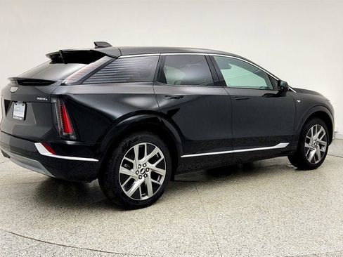 Used 2026 Cadillac Optiq Luxury 1 image 5