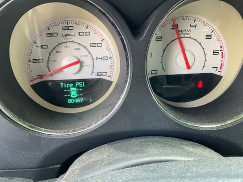 Used 2011 Dodge Challenger R/T RWD image 9