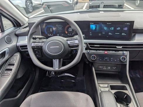 Used 2024 Hyundai Sonata SEL FWD image 15