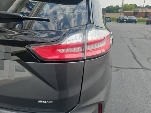 Used 2024 Ford Edge SEL w/ Convenience Package AWD/4WD image 6