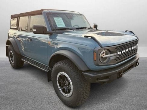 Used 2021 Ford Bronco Badlands image 5