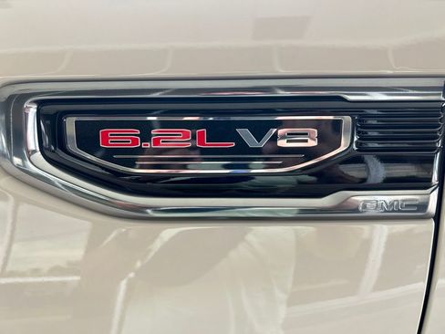 Used 2026 GMC Sierra 1500 AT4 w/ AT4 Premium Package AWD/4WD image 28
