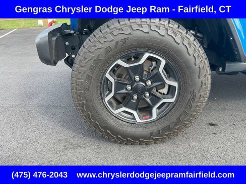 Used 2022 Jeep Gladiator Rubicon w/ LED Lighting Group AWD/4WD image 12