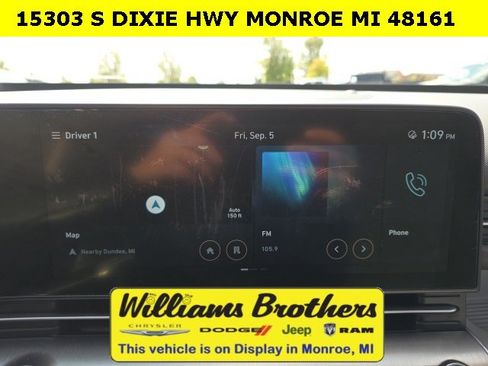 Used 2024 Hyundai Kona Limited image 16