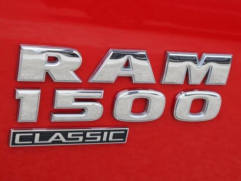 Used 2024 RAM 1500 Classic SLT AWD/4WD image 11