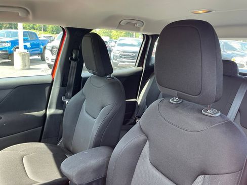 Used 2019 Jeep Renegade Sport AWD/4WD image 17