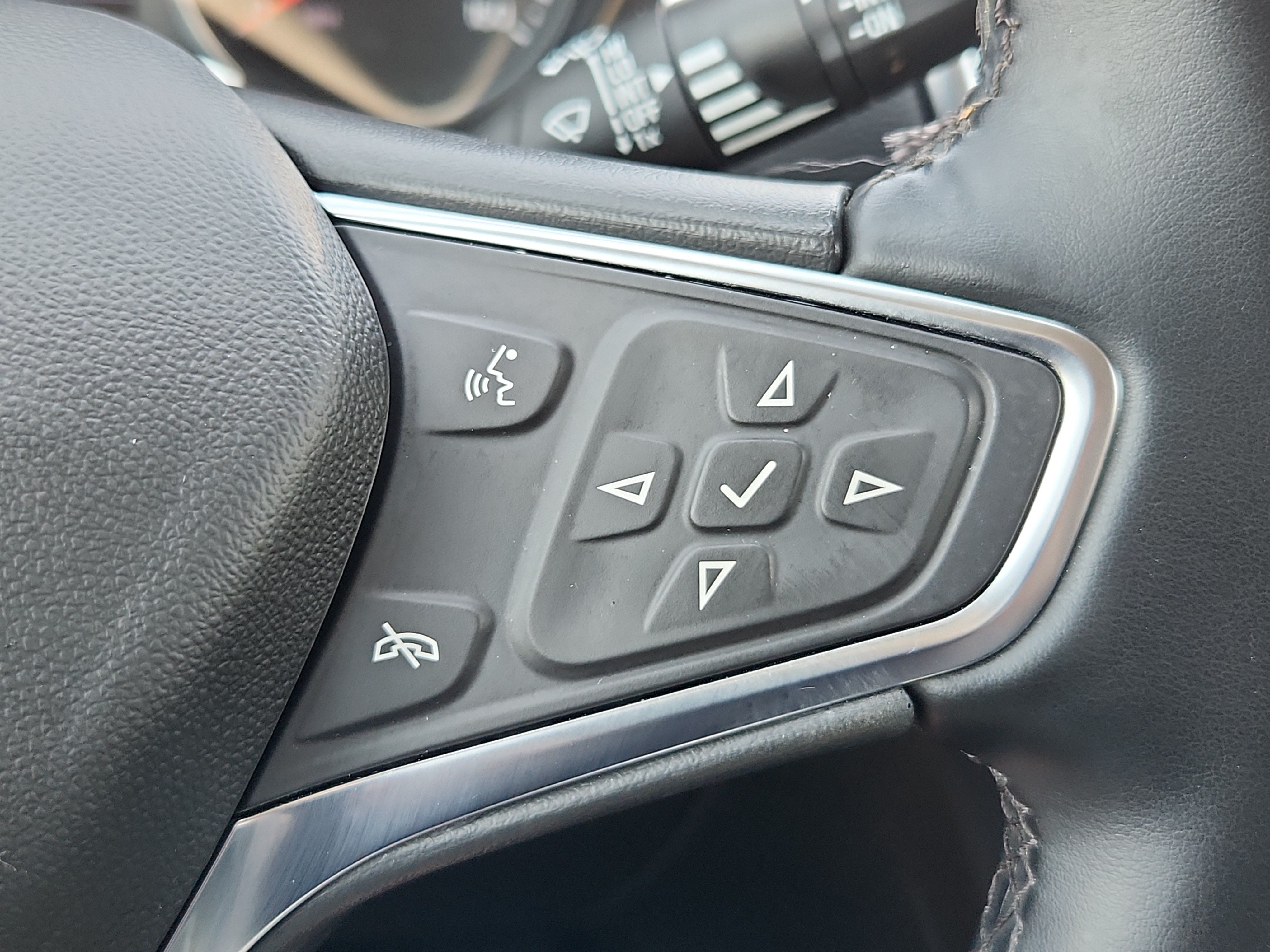 Used 2024 Chevrolet Equinox LT AWD/4WD image 20