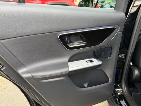 Certified 2025 Mercedes-Benz GLC 350e 4MATIC image 23