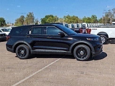 New 2025 Ford Explorer 4WD Police Interceptor image 9