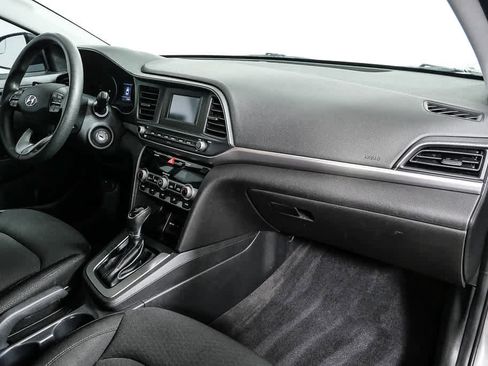 Used 2020 Hyundai Elantra SE w/ Cargo Package (C1) FWD image 20