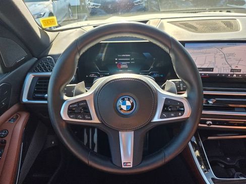 Used 2024 BMW X5 xDrive50e w/ Executive Package AWD/4WD image 14