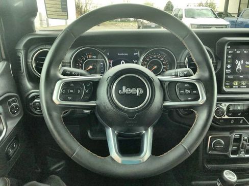 Used 2023 Jeep Gladiator Overland image 14