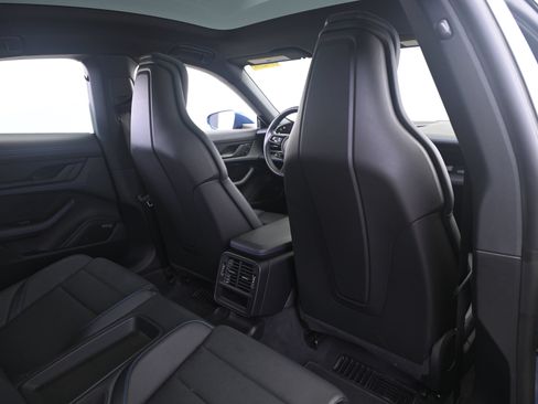 Certified 2023 Porsche Taycan 4S AWD/4WD image 18