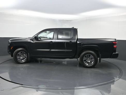 Used 2025 Nissan Frontier SV w/ SV Convenience Package RWD image 40