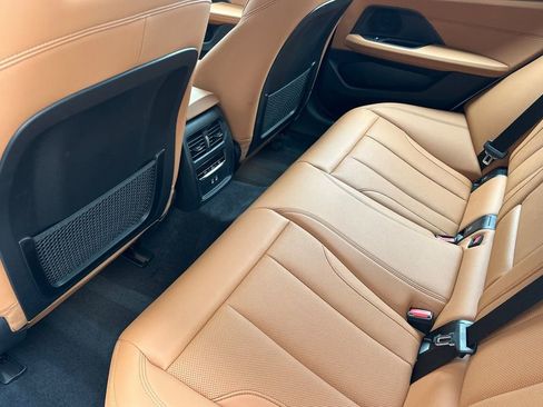 Used 2023 BMW i4 eDrive40 w/ Premium Package image 12