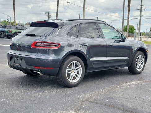 Used 2018 Porsche Macan Base image 4