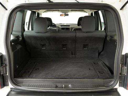 Used 2012 Jeep Liberty Sport image 19