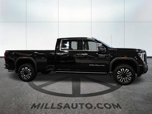 Certified 2025 GMC Sierra 2500 Denali Ultimate AWD/4WD image 9