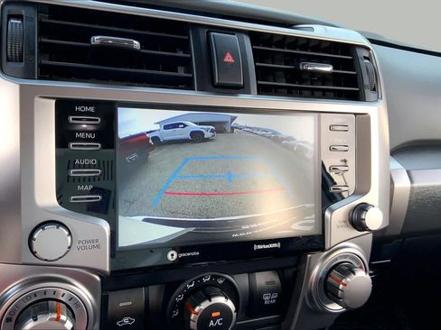 Used 2024 Toyota 4Runner TRD Sport AWD/4WD image 26