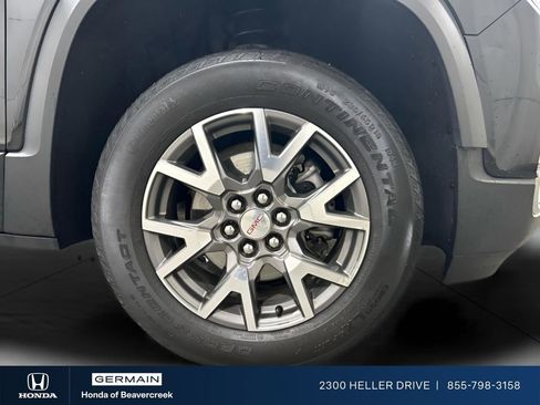 Used 2023 GMC Acadia SLE FWD image 15