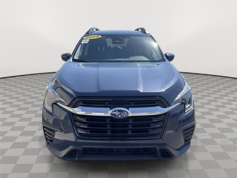 Used 2025 Subaru Ascent Premium image 2