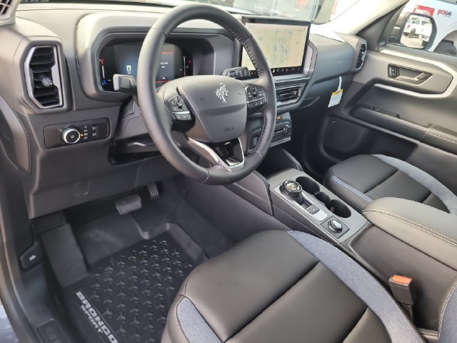 Used 2026 Ford Bronco Sport Outer Banks w/ Outer Banks Tech Package+ AWD/4WD image 18