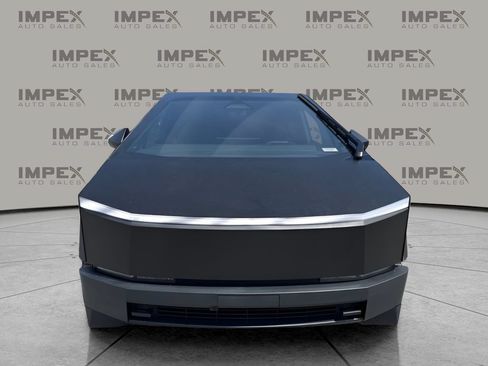Used 2024 Tesla Cybertruck AWD Crew Cab image 8