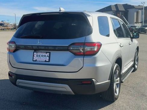 Used 2023 Honda Pilot EX-L image 8
