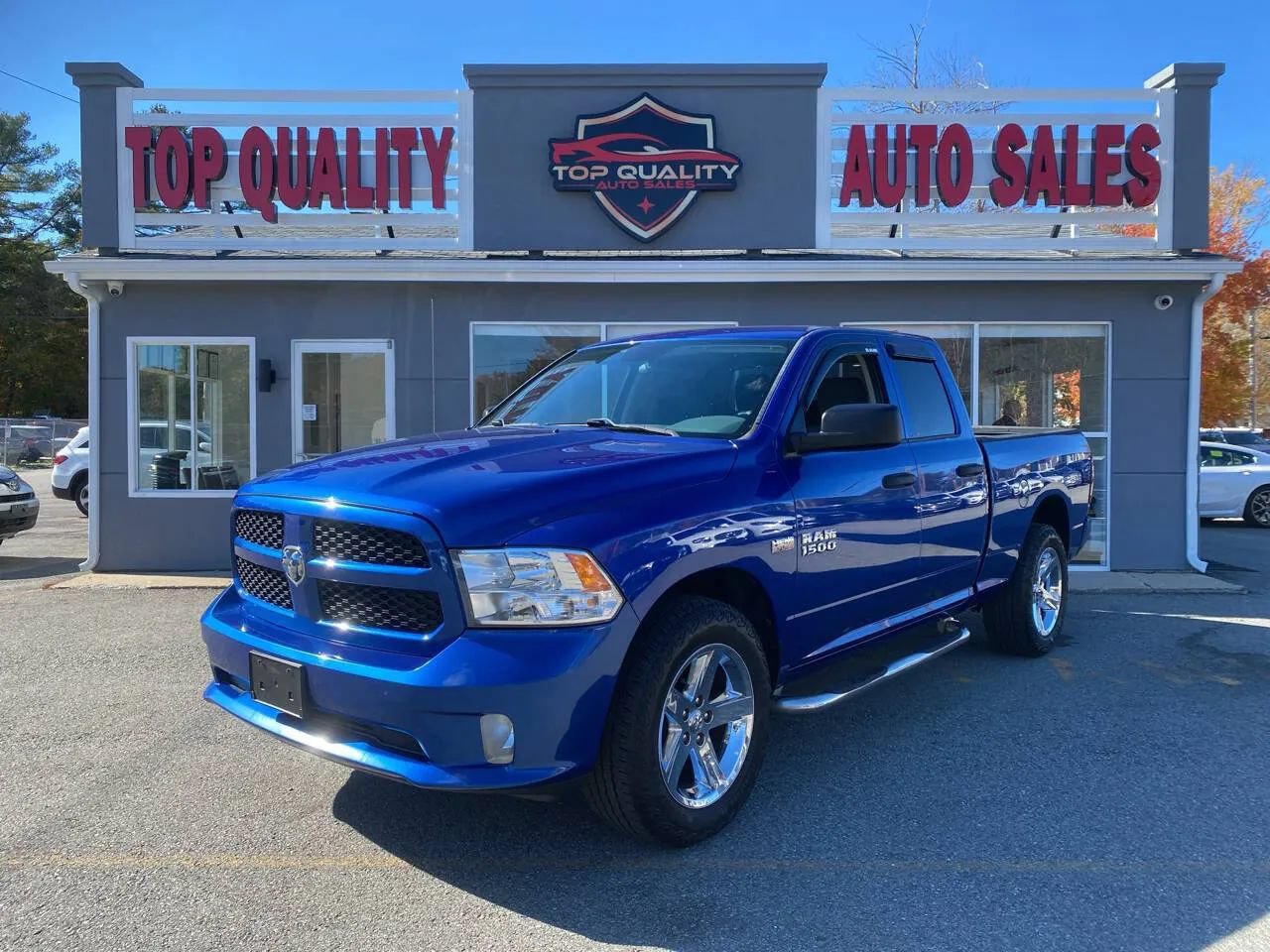 Used 2017 RAM 1500 Express w/ Express Value Package AWD/4WD image 1