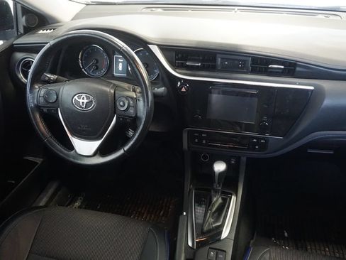 Used 2019 Toyota Corolla SE FWD image 21