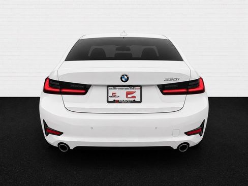 Used 2021 BMW 330i Sedan w/ Convenience Package RWD image 5
