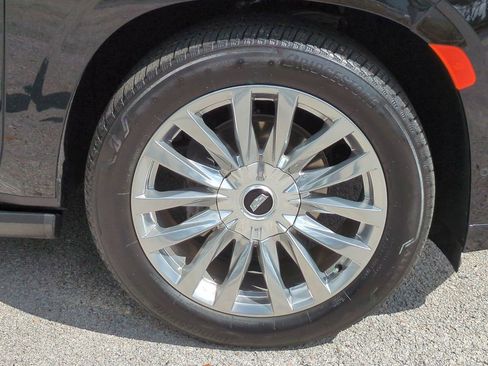 Certified 2024 Cadillac Escalade ESV Premium Luxury w/ Performance Package image 11