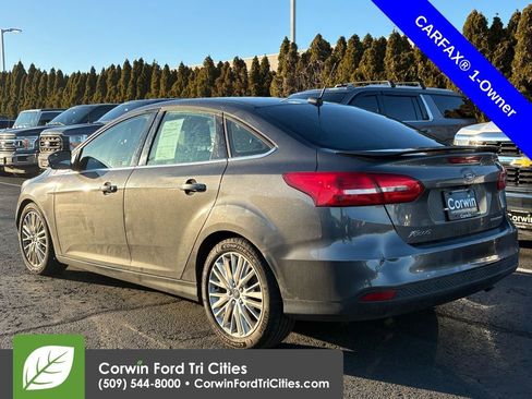 Used 2015 Ford Focus Titanium image 8