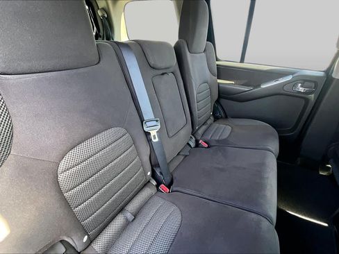 Used 2012 Nissan Pathfinder SV RWD image 19
