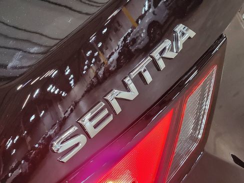 Used 2023 Nissan Sentra SV FWD image 19