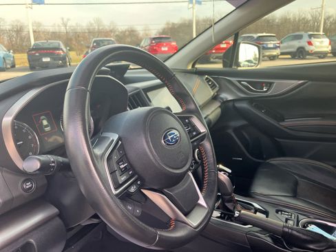 Used 2022 Subaru Crosstrek 2.5i Limited w/ Moonroof Package 2 image 9