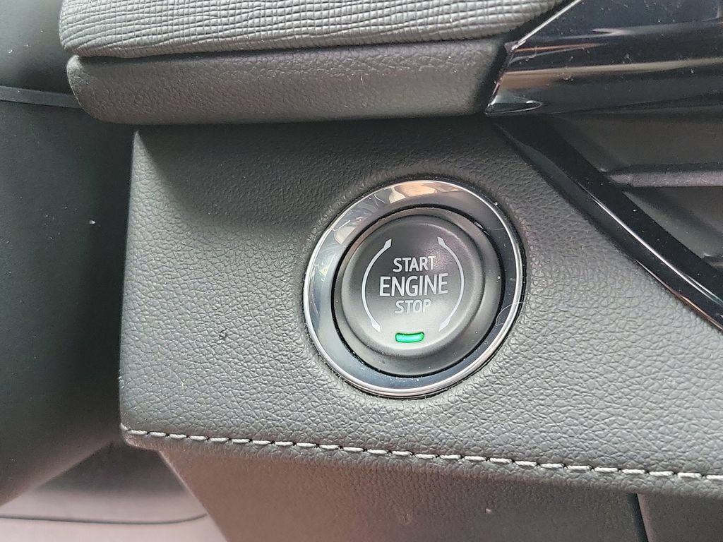 Used 2026 Buick Enclave Preferred AWD/4WD image 36
