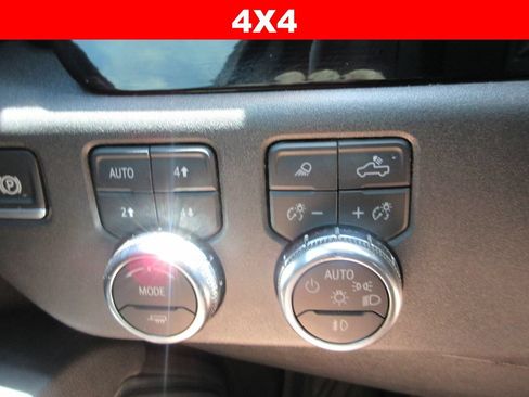 Certified 2025 GMC Sierra 1500 SLT w/ SLT Premium Package AWD/4WD image 30