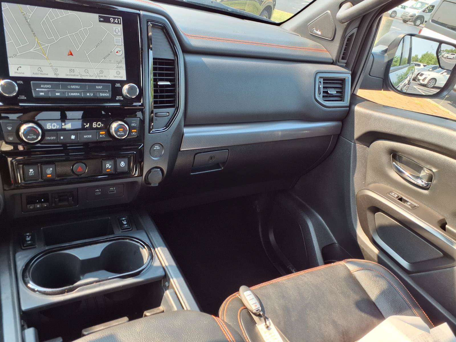 Used 2023 Nissan Titan PRO-4X w/ Pro-4x Convenience Package AWD/4WD image 4