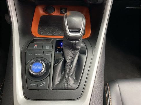 Used 2024 Toyota RAV4 Adventure image 28