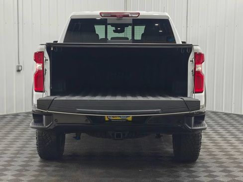 Used 2024 Chevrolet Silverado 1500 ZR2 w/ Technology Package AWD/4WD image 28