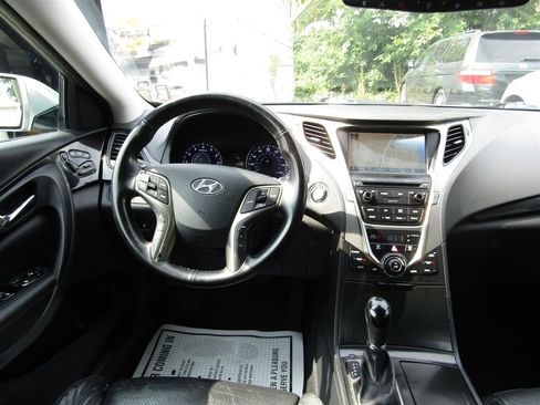 Used 2014 Hyundai Azera Limited FWD image 17