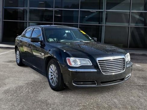 Used 2013 Chrysler 300 Base image 1