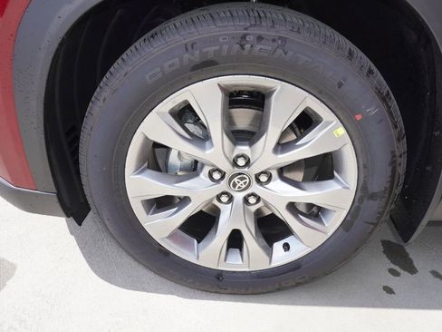 New 2026 Toyota Grand Highlander FWD image 16